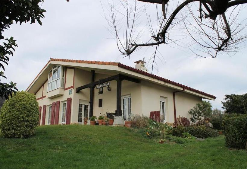 פנסיון Casa Rural Zearreta Barri