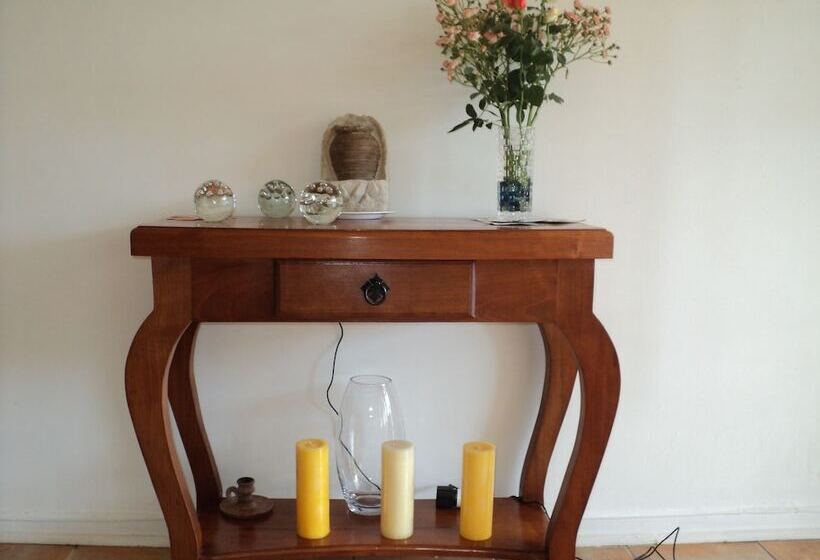 ペンション Hostal Casa Familia