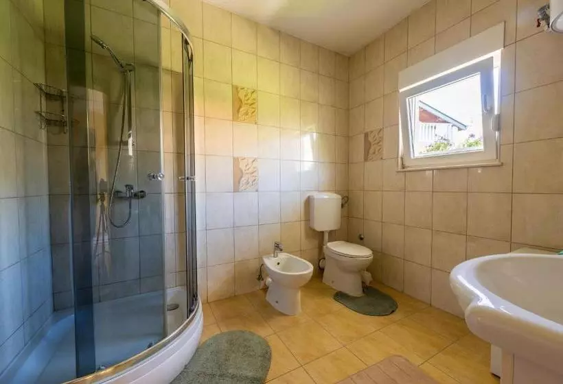 پانسیون Villa Bašić