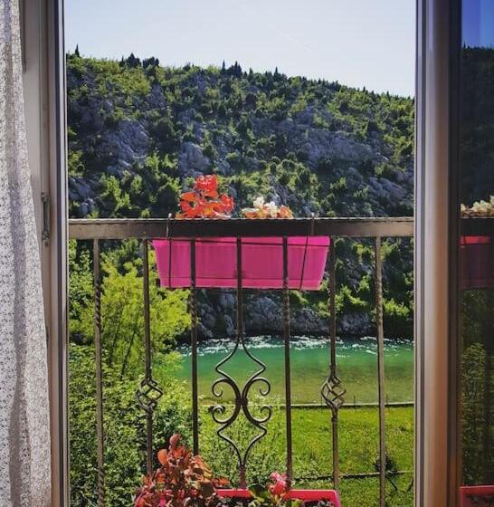 پانسیون Villa Bašić