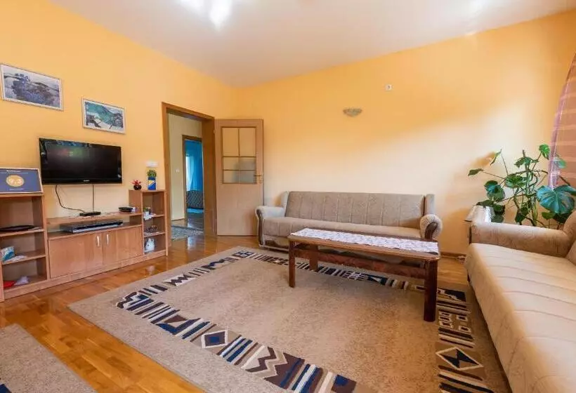 پانسیون Villa Bašić