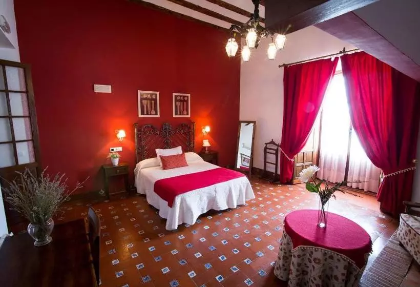 هاستل Hospedería Real Casona La Beltraneja