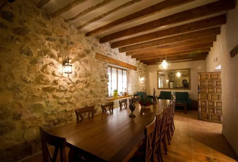 هاستل Hospedería Real Casona La Beltraneja