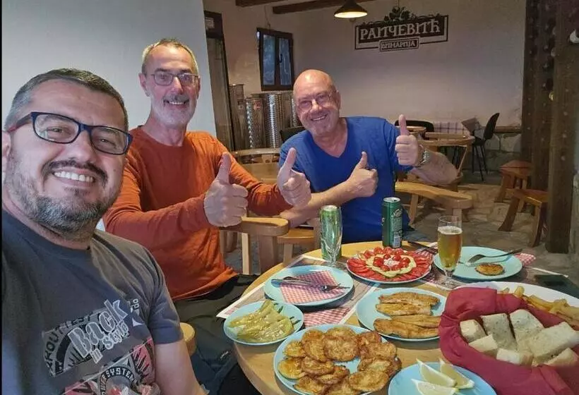 پانسیون Guesthouse Skadar Lake   Raicevic