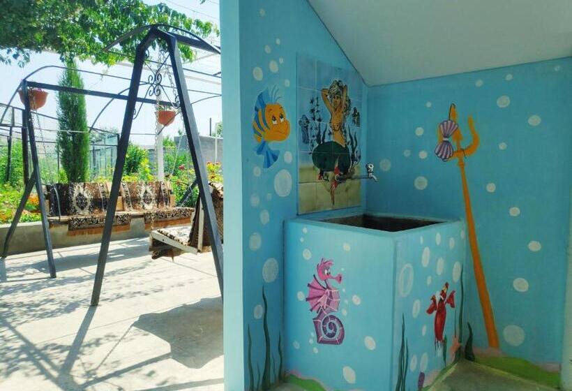 پانسیون Happy House