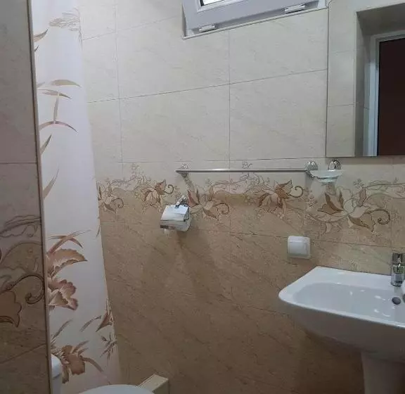 Majatalo Happy House