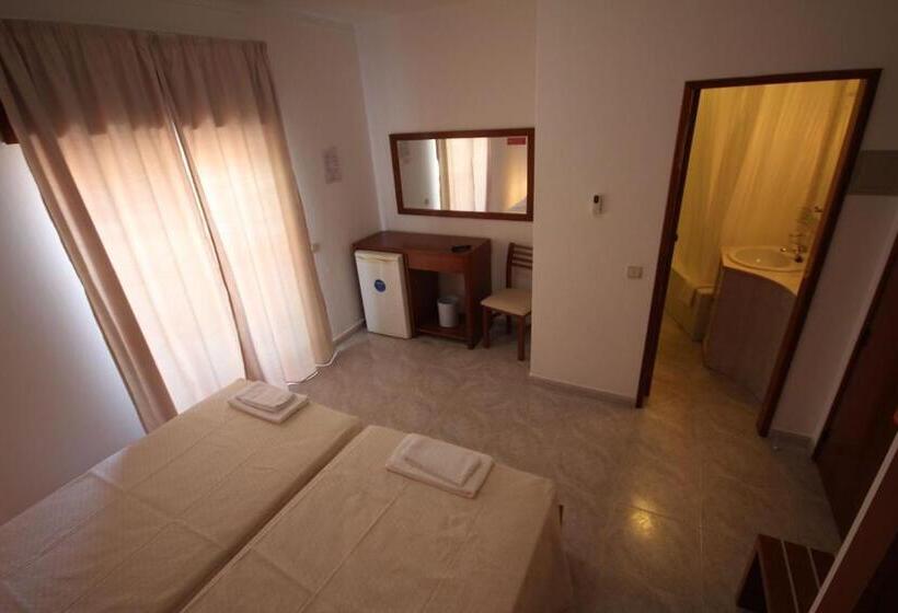 پانسیون Hospedaria Buganvilia Alvor