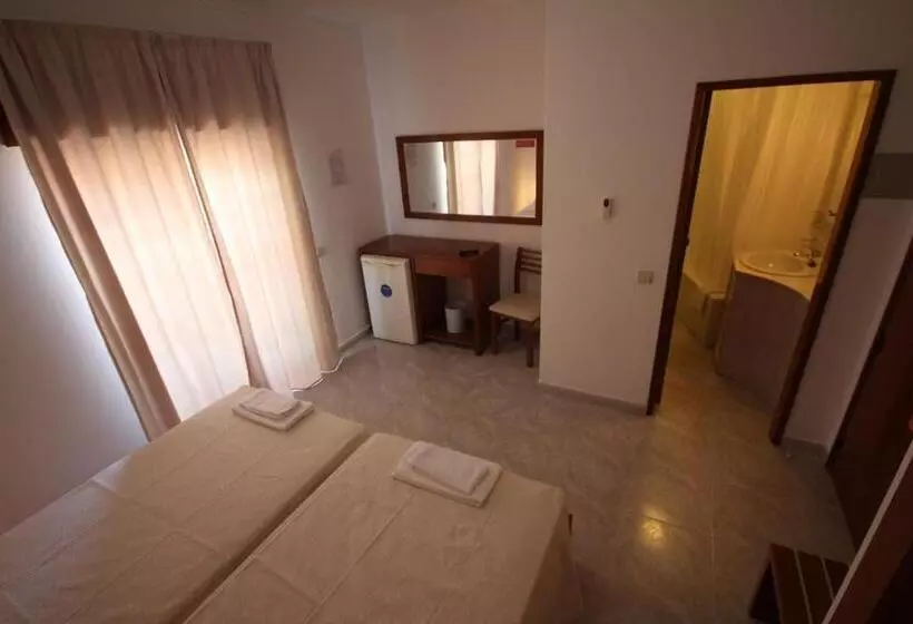 Majatalo Hospedaria Buganvilia Alvor