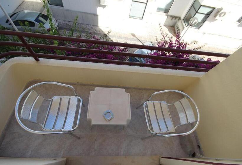 پانسیون Hospedaria Buganvilia Alvor