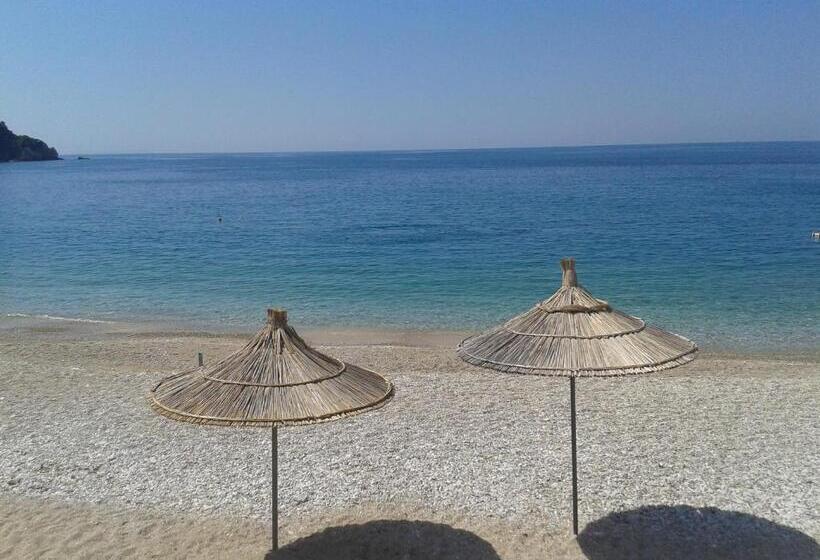 بنسيون Magic Ionian Apartments & Rooms