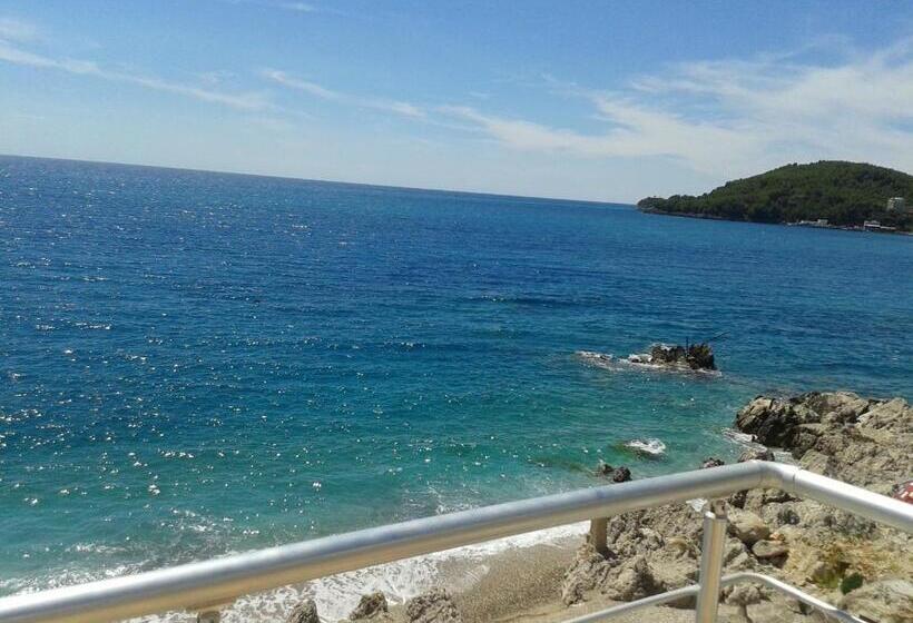 بنسيون Magic Ionian Apartments & Rooms