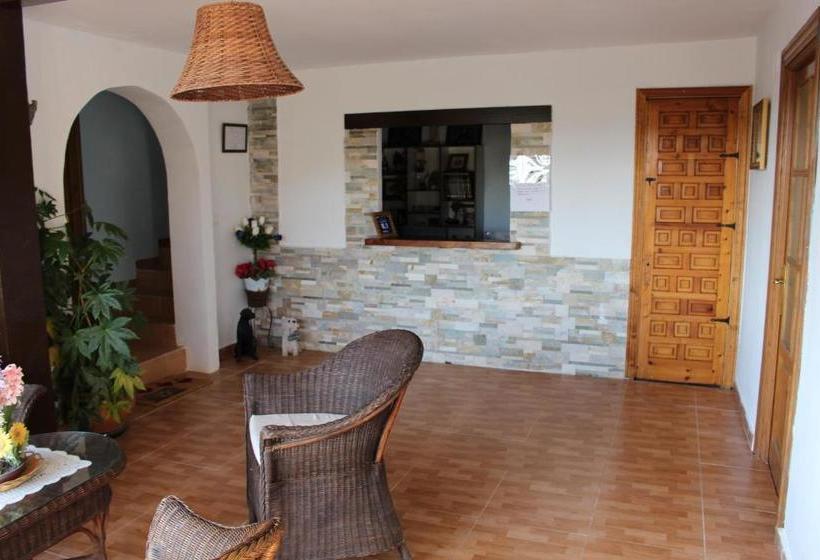 ペンション Posada La Maza