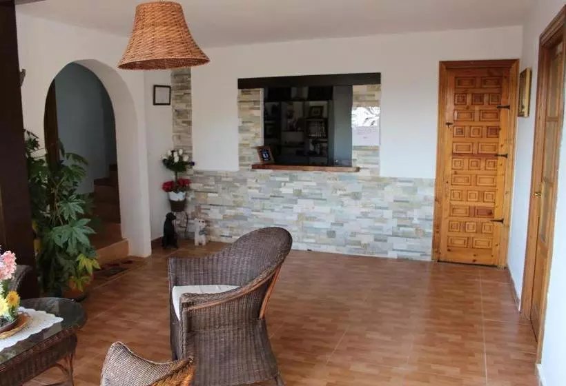 ペンション Posada La Maza