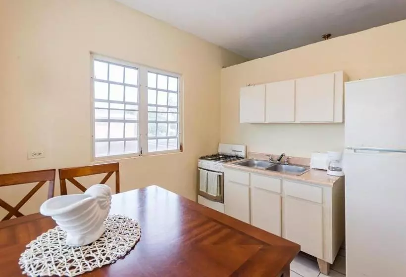 پانسیون Sol Del Atlantico Inn At 681 Ocean Drive