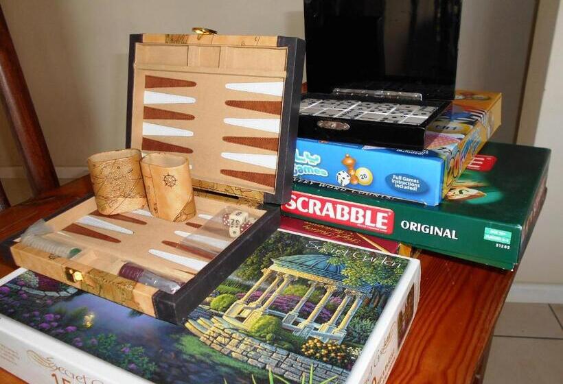 Пансион The Coelacanth Guest House And Beach Thyme Self Catering