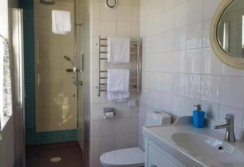 Retkeilymaja L Grönfeltsgården