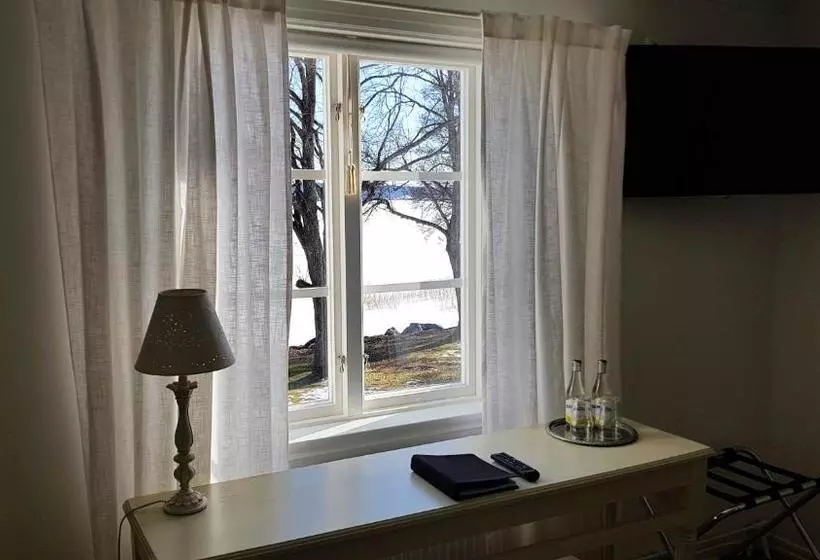 Retkeilymaja L Grönfeltsgården