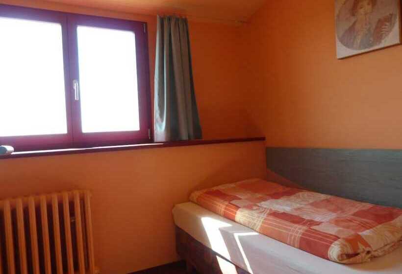 فندق صغير Waldhaus Colditz Garni