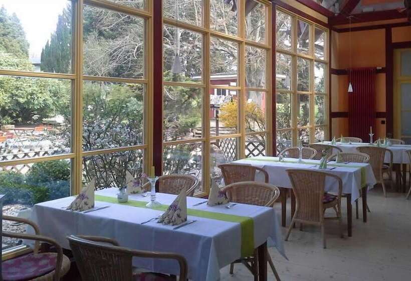 فندق صغير Waldhaus Colditz Garni