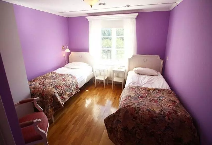 ホテル Nyhyttans Kurort