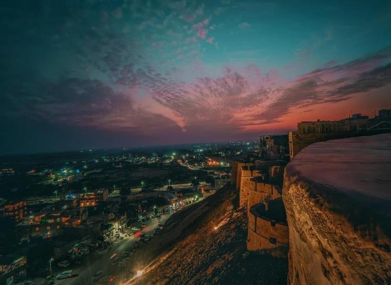 Pensão Mud Mirror Guesthouse