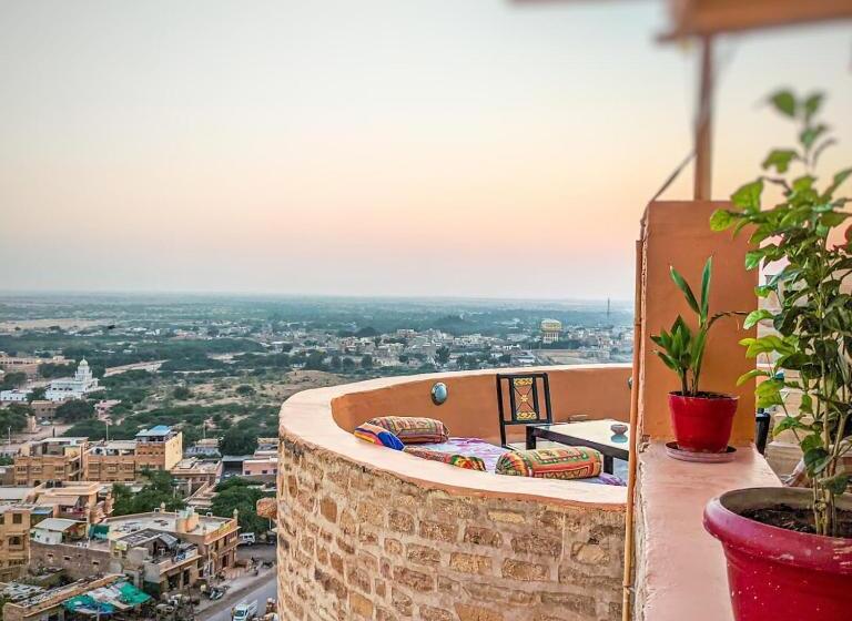 Pensão Mud Mirror Guesthouse