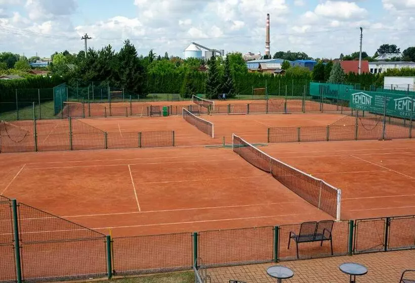 ペンション Penzion Na Kurtech