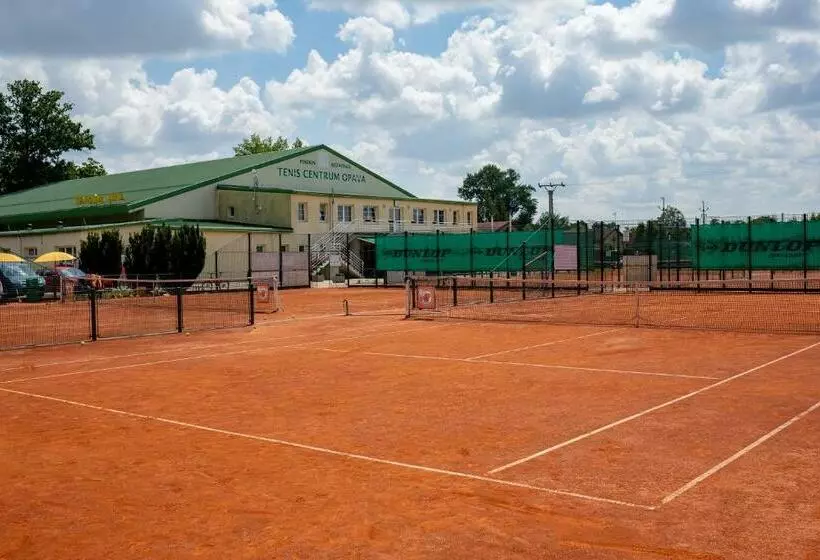 ペンション Penzion Na Kurtech