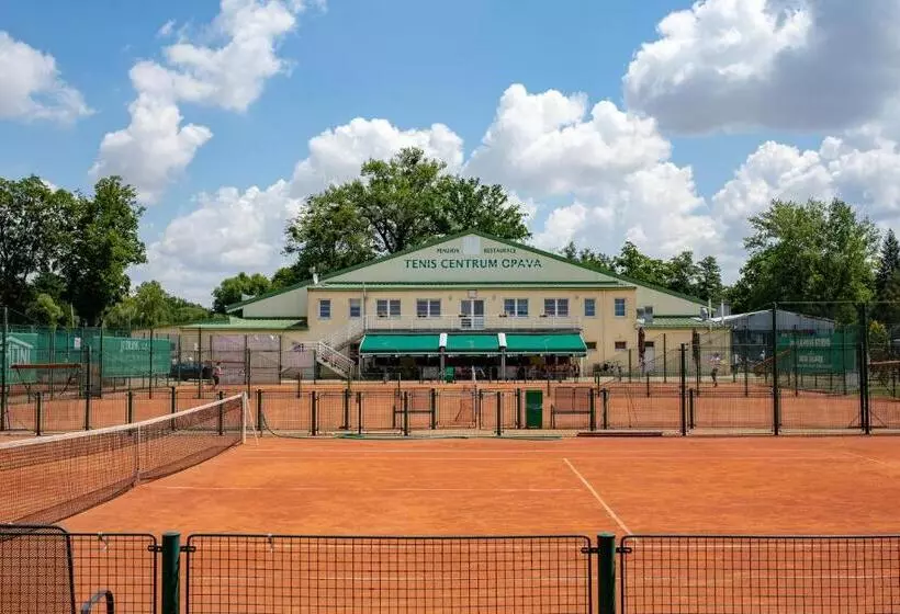 ペンション Penzion Na Kurtech