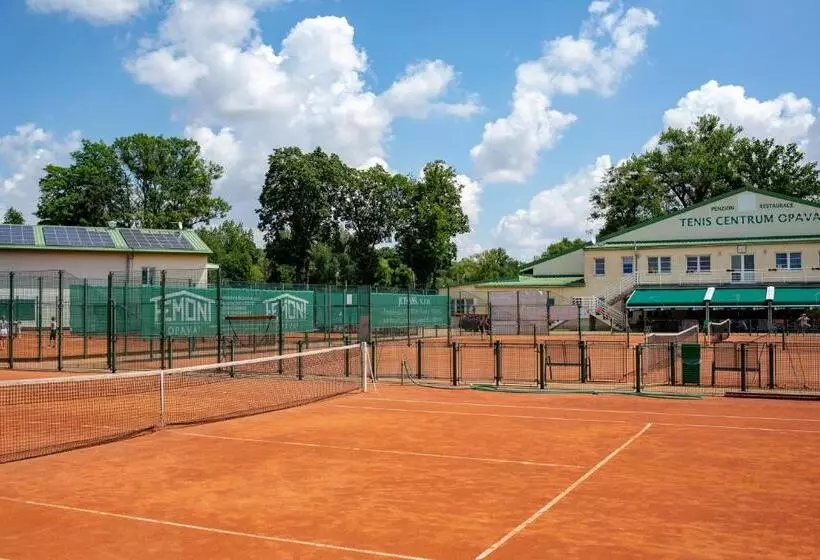 ペンション Penzion Na Kurtech