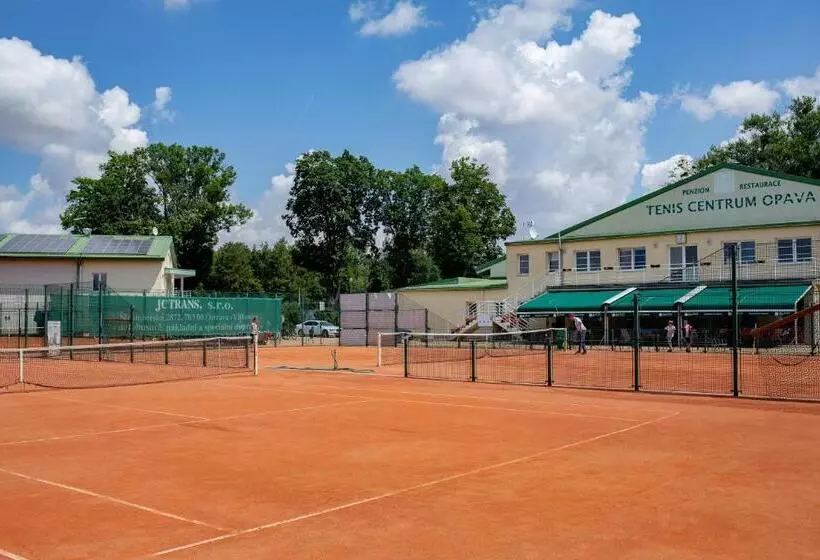 ペンション Penzion Na Kurtech