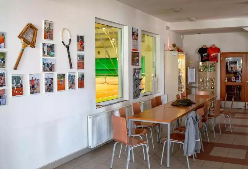 ペンション Penzion Na Kurtech