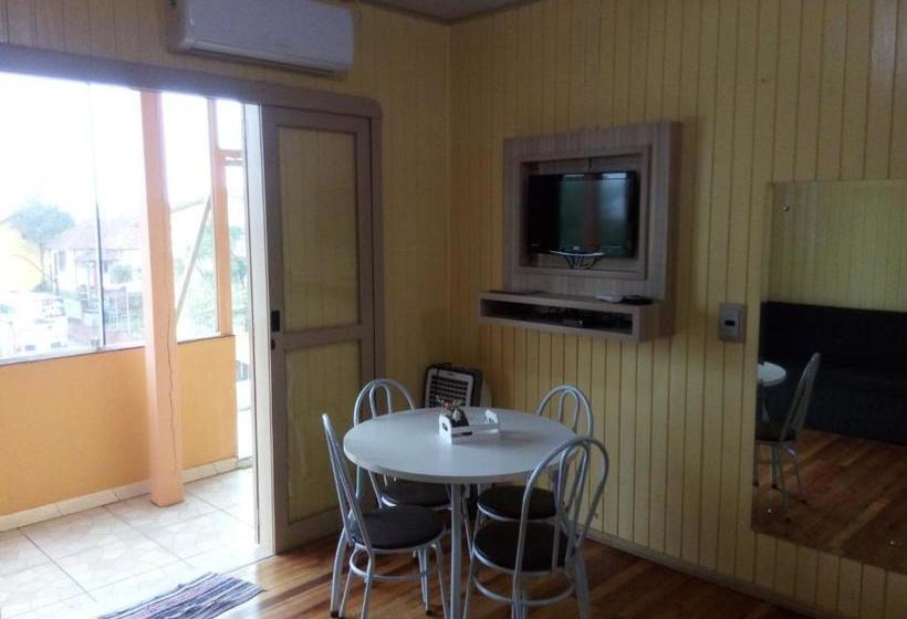 پانسیون Pousada Campanário