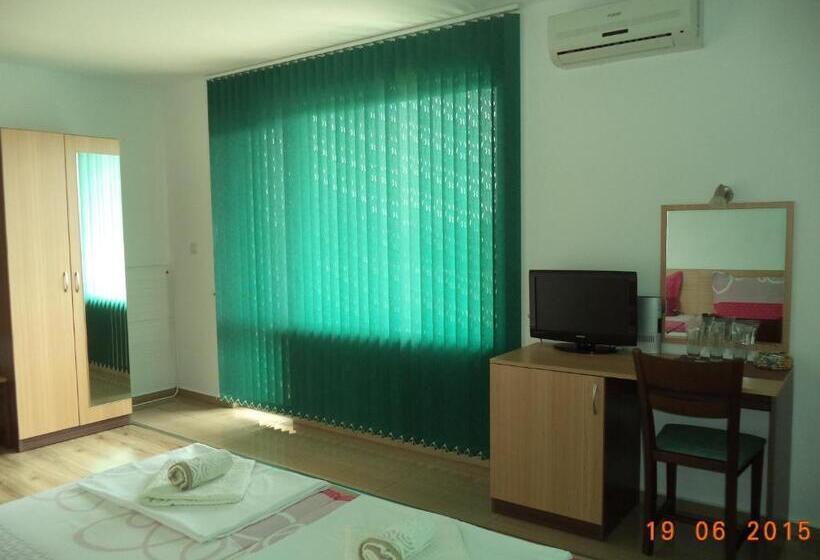 پانسیون Sveti Georgi Guest House