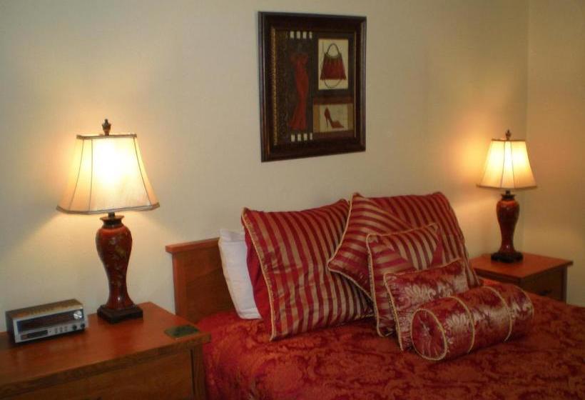 Portland Park Suites