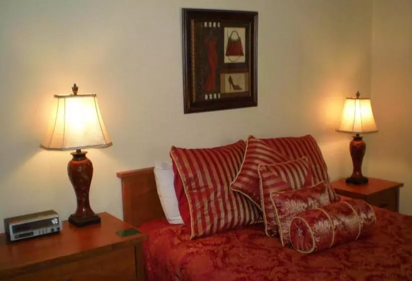 Portland Park Suites