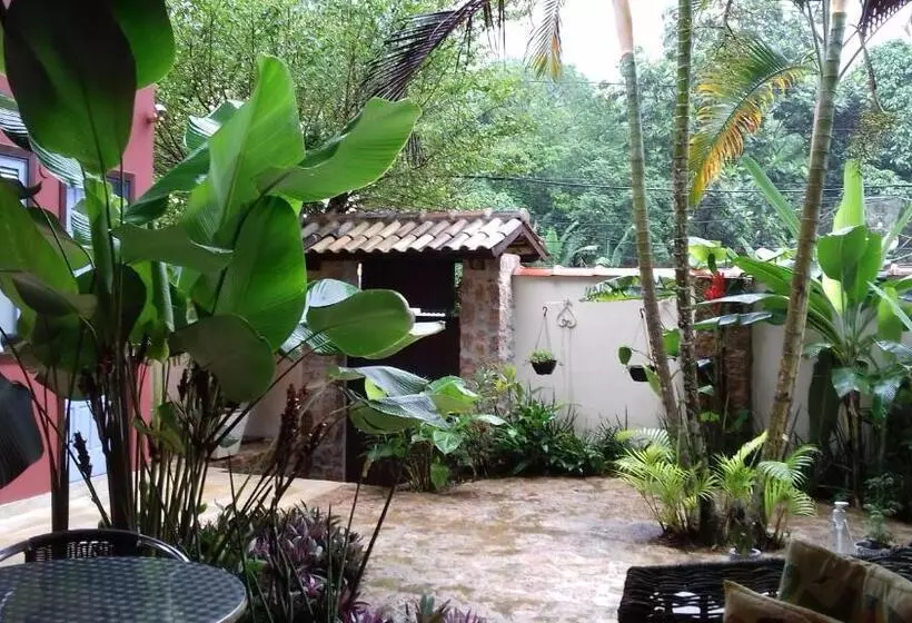 Aamiaismajoitus (B&B) Pitanga Ilha Grande