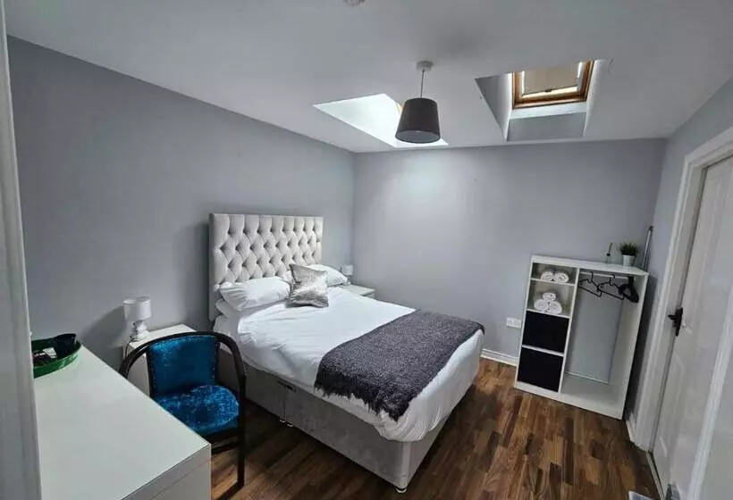 Retkeilymaja Laverty S   The Black Bull Inn