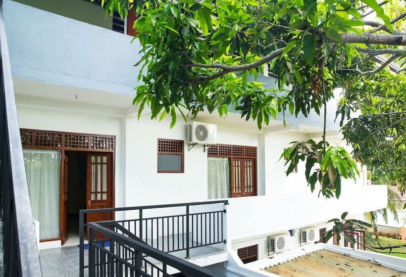 פנסיון Horizon Inn By Oceanlife Surf Stay