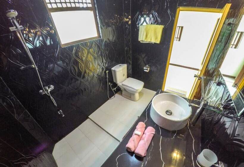 פנסיון Horizon Inn By Oceanlife Surf Stay