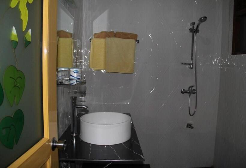 פנסיון Horizon Inn By Oceanlife Surf Stay