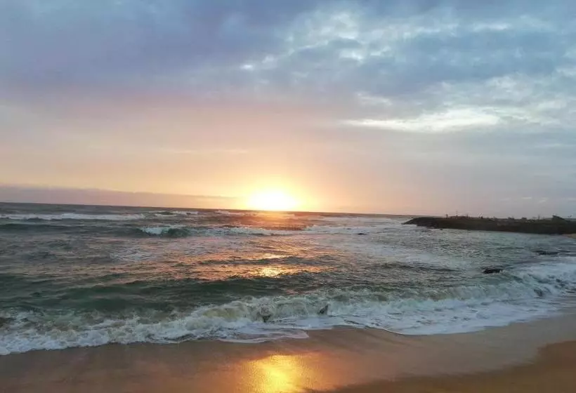 پانسیون Randhi La Beach View Lounge