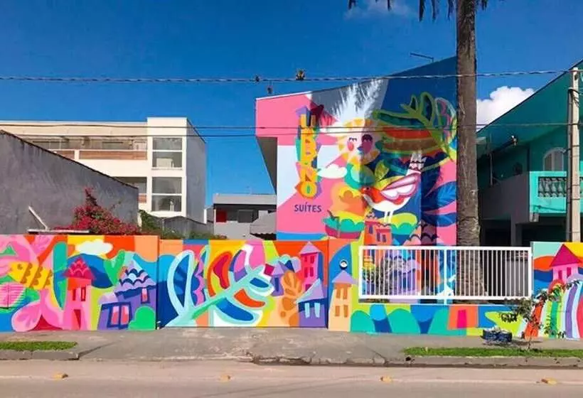 ペンション Urbano Suites