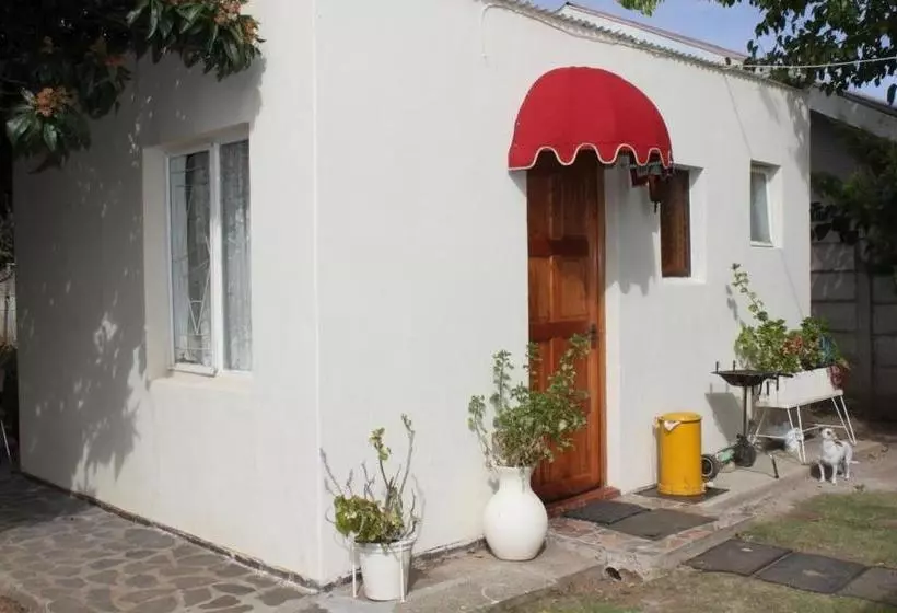 پانسیون Heila & Glen S Cottage