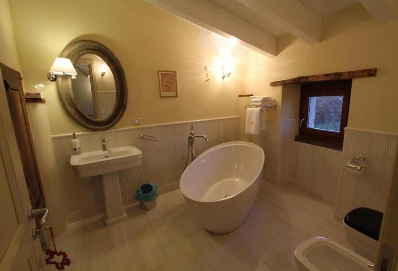 بنسيون Scardalano Resort