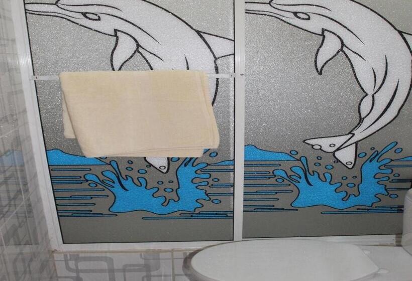 پانسیون Dolphin House