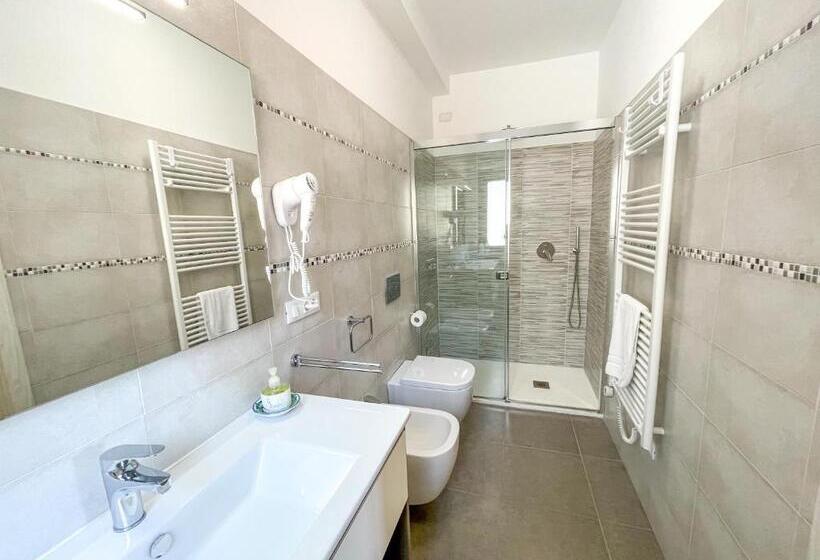 膳宿费 Il Capanno