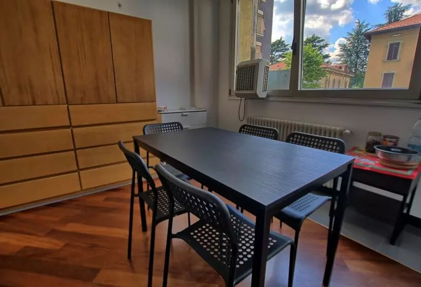 پانسیون Casa Aurora Self Catering Studio Como Vacanze
