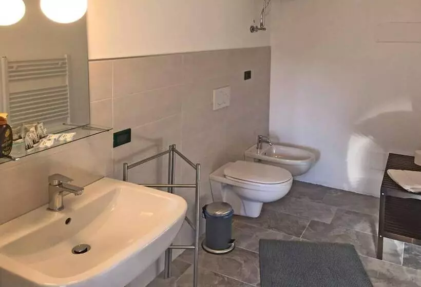 پانسیون Casa Aurora Self Catering Studio Como Vacanze