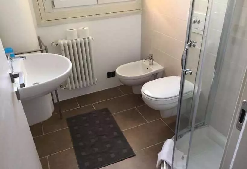 پانسیون Casa Aurora Self Catering Studio Como Vacanze